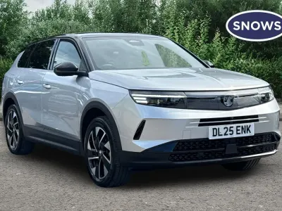 Used Vauxhall Grandland X Ultimate 136 HP (100 kW) 2025 Silver SUV
