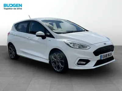 Usado Ford Fiesta ST-Line 140 HP (102 kW) 2018 Branco Citadino