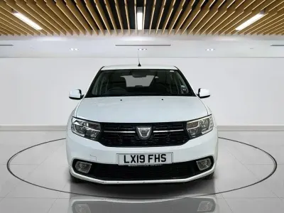 Gebraucht Dacia Sandero Comfort 90 PS (66 kW) 2018 Weiß Kleinwagen