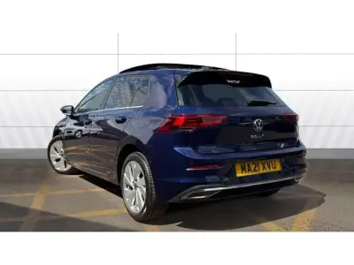 Used VW Golf VII Style 115 HP (84 kW) 2021 Blue Hatchback