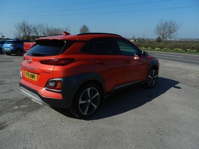 Used Hyundai Kona Premium SE 120 HP (88 kW) 2019 Orange SUV