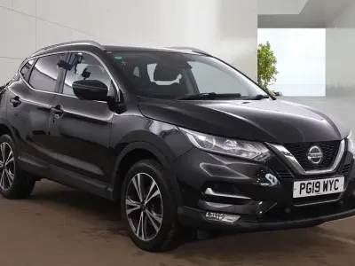 Used Nissan Qashqai N-Connecta 140 HP (102 kW) 2019 Pearl black SUV