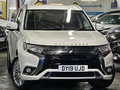 White Used 2019 Mitsubishi Outlander P-HEV | £9,995 (Super price)