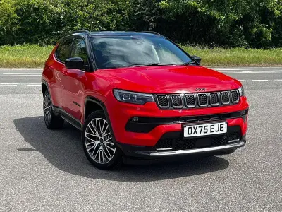 New Jeep Compass Altitude 130 HP (95 kW) 2025 Red/black SUV
