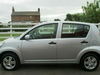 used Daihatsu Sirion 1.0