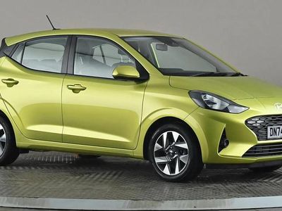 Used Hyundai i10 Advanced 63 HP (46 kW) 2024 Yellow Hatchback