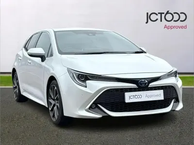 Usado Toyota Corolla 120 HP (88 kW) 2022 Branco Citadino