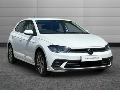 Used VW Polo Life 95 HP (69 kW) 2022 White Hatchback