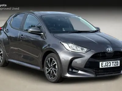 Second-hand Toyota Yaris Hybrid Design 116 CP (85 kW) 2023 Gri Hatchback