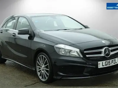 Käytetty Mercedes A200 AMG 2015 Musta Viistoperä