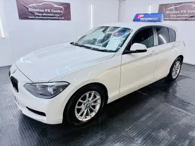 Begagnad BMW 116 2012 Vit Halvkombi