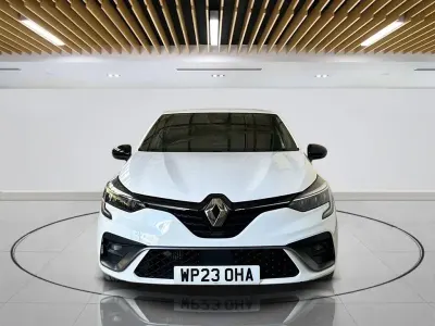 Używany Renault Clio V RS Line 90 KM (66 kW) 2023 Biały Hatchback