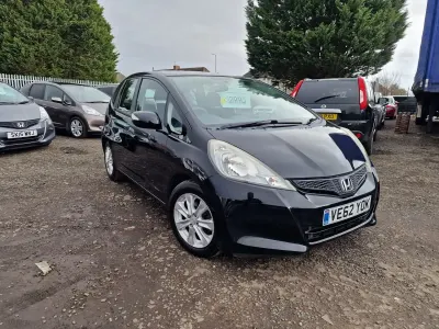 Begagnad Honda Jazz ES 2012 Svart Halvkombi