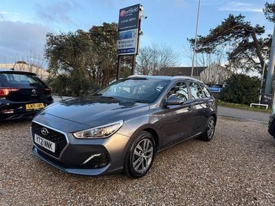 Used Hyundai i30 SE 120 HP (88 kW) 2021 Grey Estate