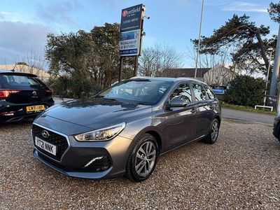 Used Hyundai i30 SE 120 HP (88 kW) 2021 Grey Estate