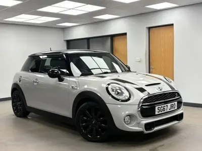 Używany Mini Cooper S 170 KM (125 kW) 2017 Hatchback