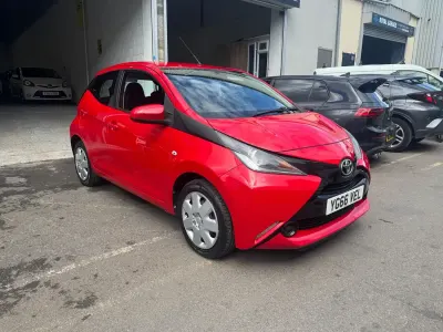 Used Toyota Aygo X-play 69 HP (50 kW) 2016 Red Hatchback
