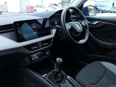 Begagnad Skoda Kamiq SE L 113 HK (83 kW) 2024 Blå SUV