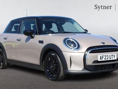 Używany Mini Cooper Classic 134 KM (98 kW) 2023 Szary Hatchback