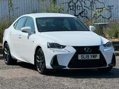 Used Lexus IS300h Sport Line 219 HP (161 kW) 2019 White Sedan