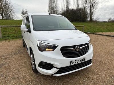 Used Vauxhall Combo Sportive 100 HP (73 kW) 2020 White Van