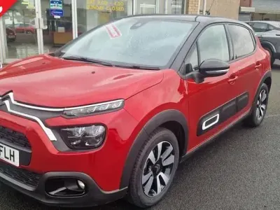 Usado Citroën C3 PureTech 110 CV (80 kW) 2024 Rojo Utilitario