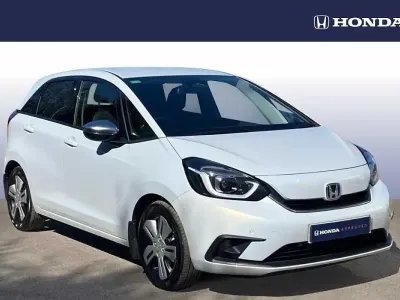 Second-hand Honda Jazz Hybrid 109 CP (80 kW) 2023 Alb Hatchback