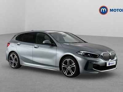 Usado BMW 118 M Sport 136 CV (100 kW) 2023 Gris Utilitario