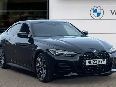 Usado BMW M440 M Sport 374 CV (275 kW) 2022 Negro Berlina