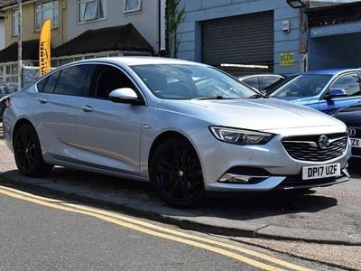 Second-hand Vauxhall Insignia Sport 170 CP (125 kW) 2017 Argintiu Hatchback