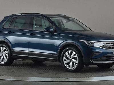 Used VW Tiguan Life 130 HP (95 kW) 2022 Blue SUV
