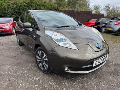 Begagnad Nissan Leaf Tekna 80 kW (109 HK) 2017 Brun Halvkombi