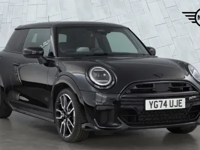 Used Mini Cooper Hatch 154 HP (113 kW) 2024 Black Hatchback