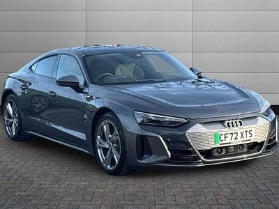 Usado Audi e-tron GT quattro Design 389 kW (530 HP) 2023 Cinzento Sedan