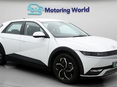 Used Hyundai Ioniq SE 125 kW (170 HP) 2023 White Hatchback