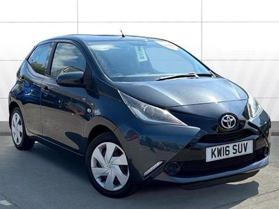 Used Toyota Aygo X-play 69 HP (50 kW) 2018 Hatchback