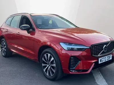 Used Volvo XC60 Plus 194 HP (142 kW) 2022 Red SUV