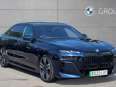 BMW i7