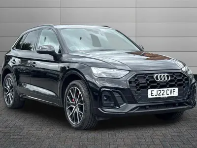 Used Audi Q5 Comfort 265 HP (194 kW) 2022 Mythos black SUV