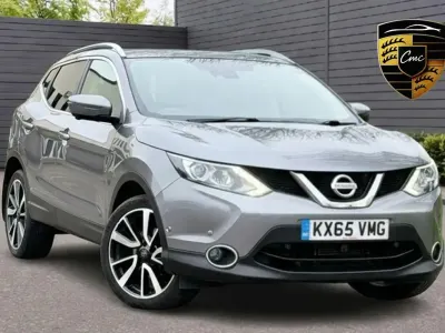 Used Nissan Qashqai Tekna 115 HP (84 kW) 2015 Grey SUV