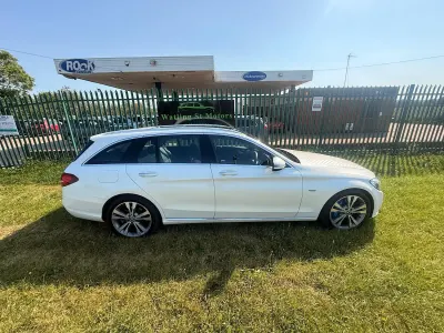 Used Mercedes C350e Premium Plus 293 HP (215 kW) 2016 White Estate