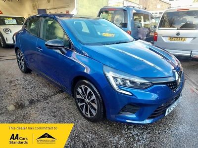 Used Renault Clio V Evolution 2023 Blue Hatchback