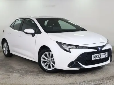Usado Toyota Corolla 2023 Branco Citadino