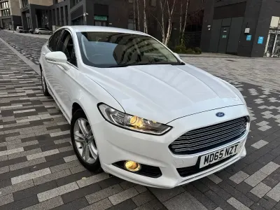 Used Ford Mondeo Titanium 150 HP (110 kW) 2015 White Hatchback
