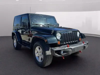 Begagnad Jeep Wrangler Sahara 285 HK (209 kW) 2012 Grön SUV