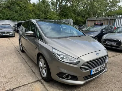 Used Ford S-MAX Titanium 150 HP (110 kW) 2015 Silver MPV