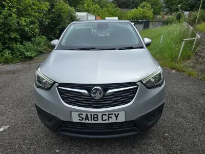 Used Vauxhall Crossland X 99 HP (72 kW) 2018 Silver SUV