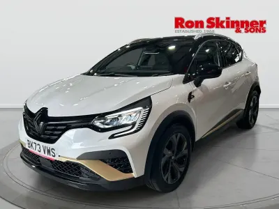 Used Renault Captur Engineered 2023 White and black SUV