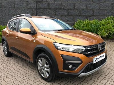 Used Dacia Sandero Comfort 90 HP (66 kW) 2022 Orange Hatchback