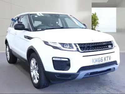 Used Land Rover Range Rover evoque SE 2017 White Estate